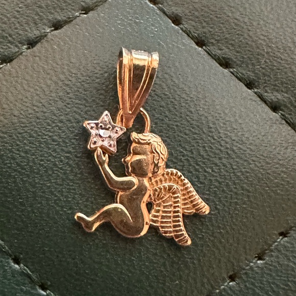 14k Gold Angel Pendant - Picture 2 of 5